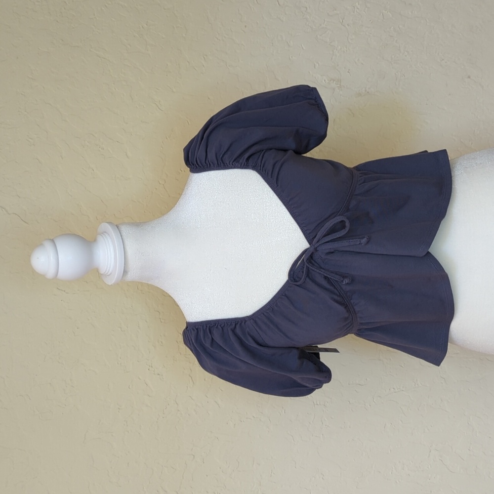 Aritzia Sunday Best Kaia Cropped Peasant Top in Vintage Navy Size Small